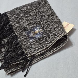 Bill Blass Black and White Geometric Men's Scarf